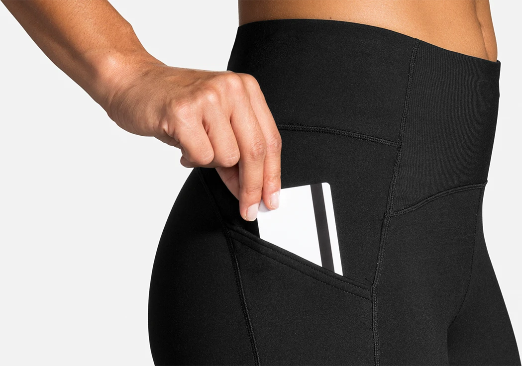 Brooks Women's Momentum Thermal Tight - Black 4 Brooks Women's Momentum Thermal Tight - Black - Image 4