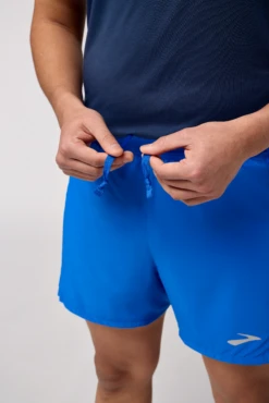 BROOKS Men's Journey 5" Short (448 - Neo Blue) -TCRunning Shop 211542 448 D1 Journey 5in Short 2