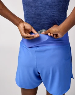 BROOKS Women's Chaser 7" Short 2.0 (439 - Bluebell) -TCRunning Shop 221708 439 D1 Chaser 7in Short 2