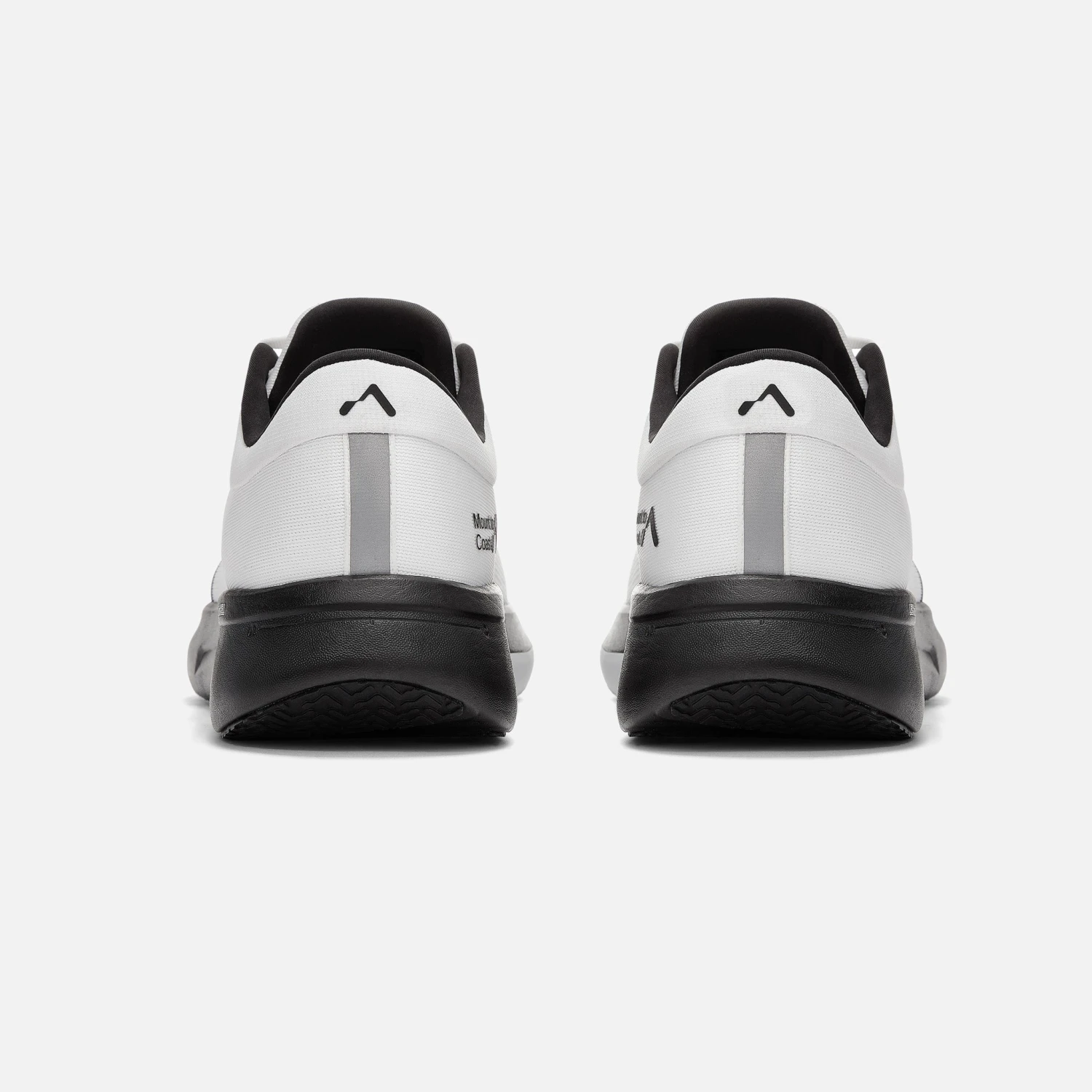 Women's R1 (White/Black) 9 Women's R1 (White/Black) - Image 9