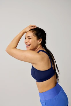 Brooks Women's Convertible 2.0 Sports Bra - Midnight 9 Brooks Women's Convertible 2.0 Sports Bra - Midnight -TCRunning Shop 350089 450 MV Convertible 2 Sports Bra