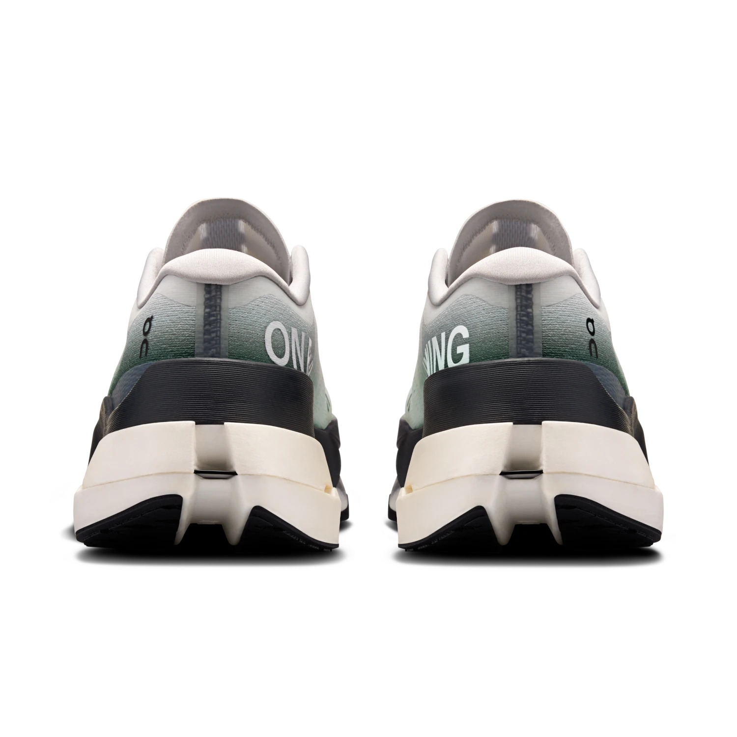 On Men's Cloudboom Max (White/Black) 5 On Men's Cloudboom Max (White/Black) - Image 5