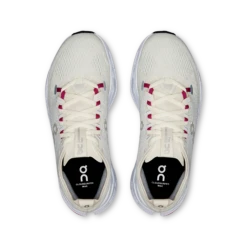 On Women's Cloudsurfer Max (Ivory/Arctic) 9 On Women's Cloudsurfer Max (Ivory/Arctic) -TCRunning Shop 3WF30224290 cloudsurfer max fw25 ivory arctic w 1x1 g2