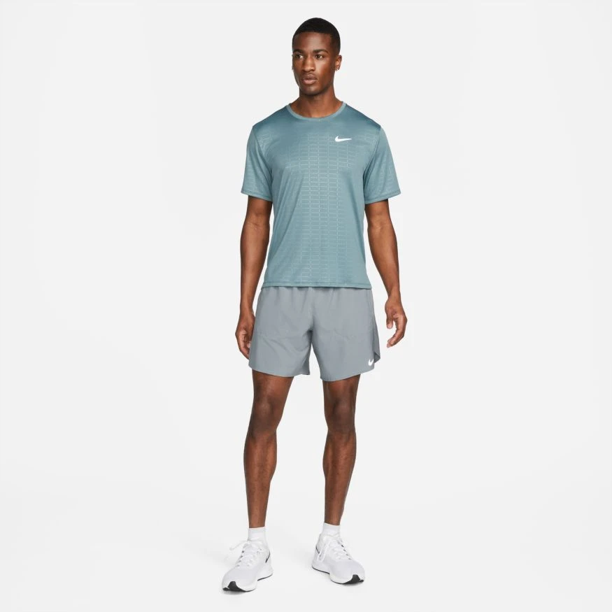 Nike Men's DRI-FIT Stride 7" 2-in-1 Shorts (084 - Smoke Grey/Dark Smoke Grey/Reflective Silver) 3 Nike Men's DRI-FIT Stride 7" 2-in-1 Shorts (084 - Smoke Grey/Dark Smoke Grey/Reflective Silver) - Image 3