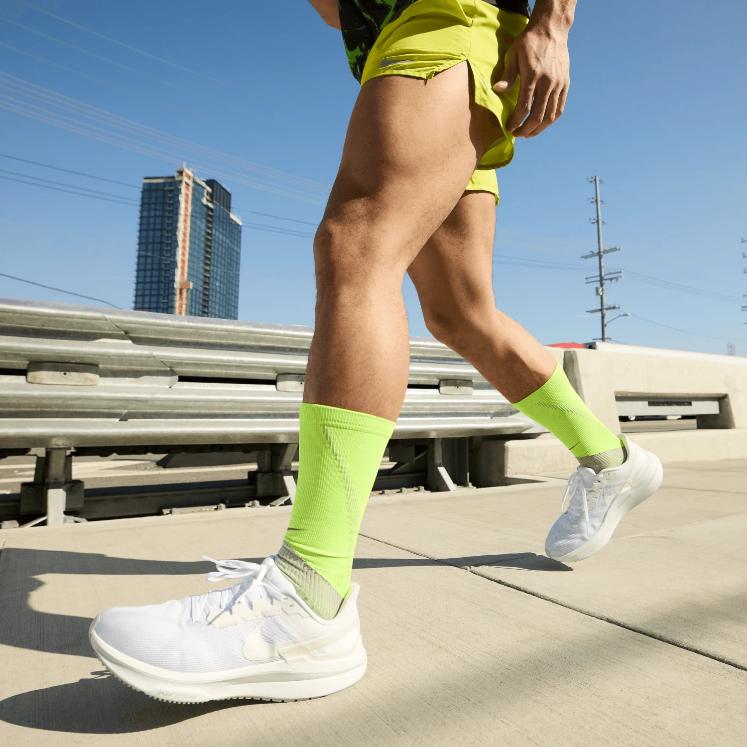 Nike Men’s Structure 25 (105 - White/White-Pure Platinum) 11 Nike Men’s Structure 25 (105 - White/White-Pure Platinum) - Image 11