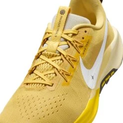 Nike Men’s React Pegasus Trail 5 (700 - Saturn Gold/White-Lightening-Alabaster) 13 Nike Men’s React Pegasus Trail 5 (700 - Saturn Gold/White-Lightening-Alabaster) -TCRunning Shop AURORA DV3864 700 PHSYD001 2000