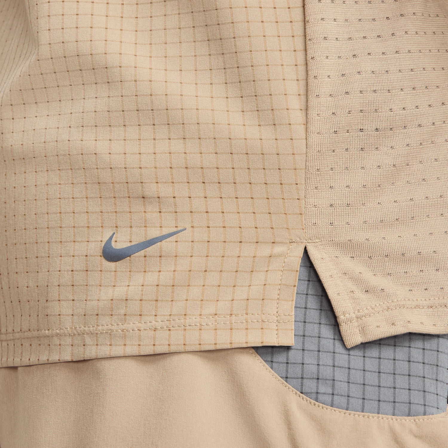 Nike Men's Dri-FIT Trail Solar Chase Short-Sleeve Running Top 5 Nike Men's Dri-FIT Trail Solar Chase Short-Sleeve Running Top - Image 5