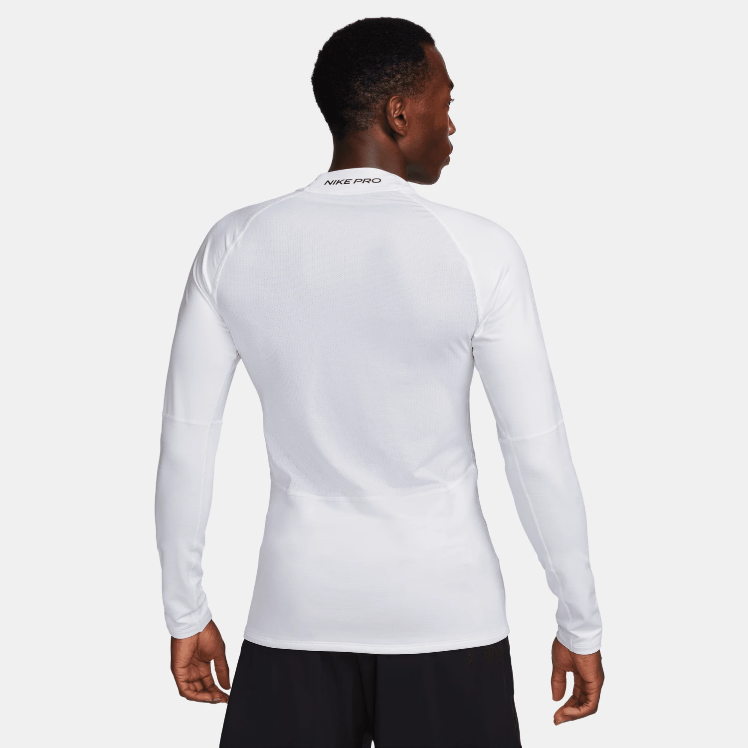 Nike Men's Dri-FIT Warm Long-Sleeve Fitness Mock 2 Nike Men's Dri-FIT Warm Long-Sleeve Fitness Mock - Image 2