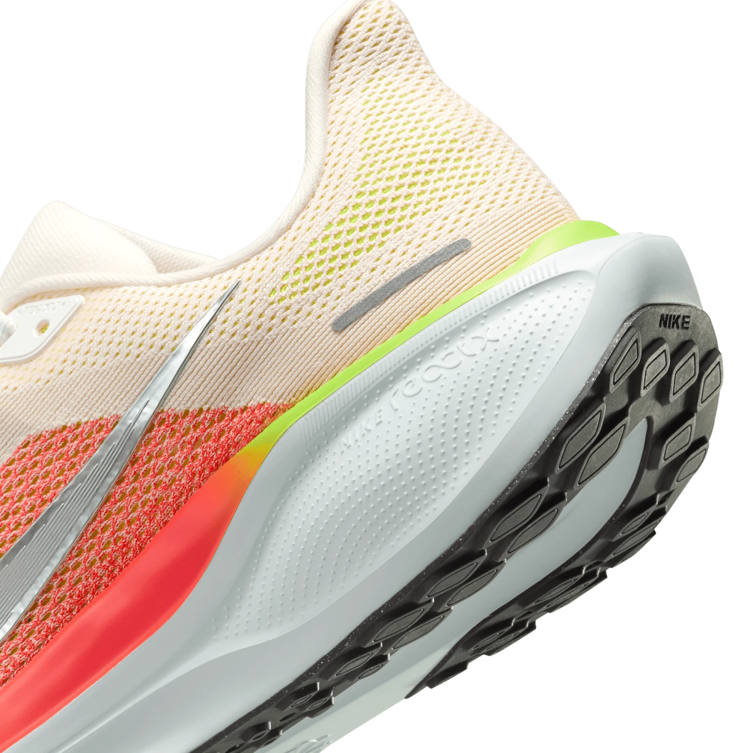 Nike Men's Pegasus 41 (100 - Summit White/Chrome-Bright Crimson) 5 Nike Men's Pegasus 41 (100 - Summit White/Chrome-Bright Crimson) - Image 5