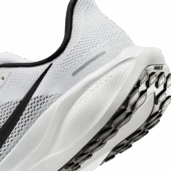 Nike Men's Pegasus 41 (105 - White/Black-Pure Platinum-Summit White) 18 Nike Men's Pegasus 41 (105 - White/Black-Pure Platinum-Summit White) -TCRunning Shop AURORA FD2722 105 PHSYD002 2000