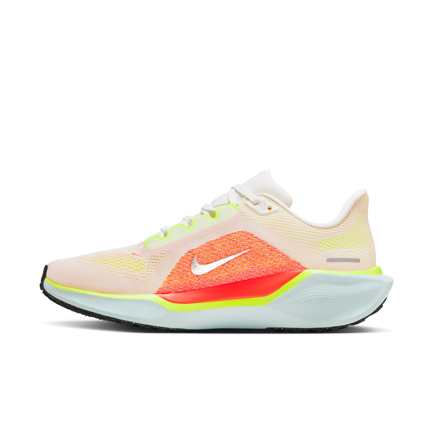 Nike Women's Pegasus 41 WIDE (100 - Summit White/Chrome-Bright Crimson) 2 Nike Women's Pegasus 41 WIDE (100 - Summit White/Chrome-Bright Crimson) - Image 2