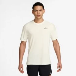 Nike Men's Solar Chase Dri-FIT ADV Short-Sleeve Running Top