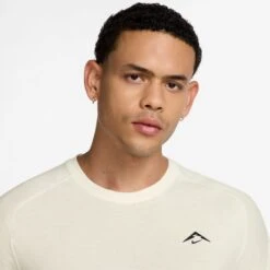 Nike Men's Solar Chase Dri-FIT ADV Short-Sleeve Running Top 11 Nike Men's Solar Chase Dri-FIT ADV Short-Sleeve Running Top -TCRunning Shop AURORA HJ3580 133 PHSYM001 2000