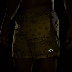 Nike Men's Trail Dri-FIT 6" Brief-Lined Running Shorts (718 - Lightening/Desert Khaki/Black) -TCRunning Shop AURORA HJ4174 718 PHSYM200 2000