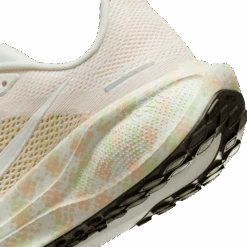 Nike Women's Pegasus 41 (133 - Sail/Sail-Crimson Tint-Vapor Green) 14 Nike Women's Pegasus 41 (133 - Sail/Sail-Crimson Tint-Vapor Green) -TCRunning Shop AURORA HM5539 133 PHSYD002 2000