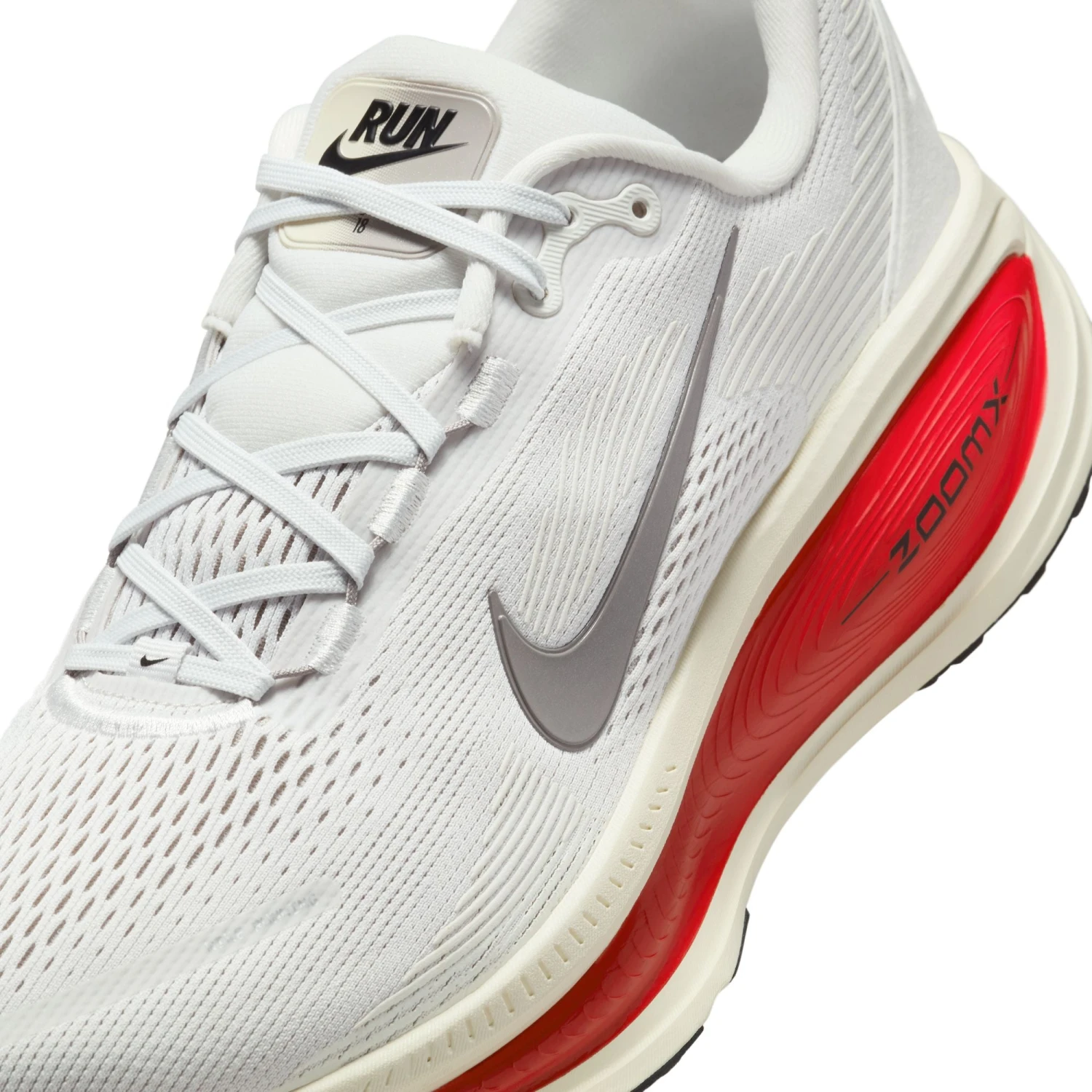 Nike Men’s Vomero 18 (001 - Platinum Tint/Metallic Pewter-Siren Red) 4 Nike Men’s Vomero 18 (001 - Platinum Tint/Metallic Pewter-Siren Red) - Image 4