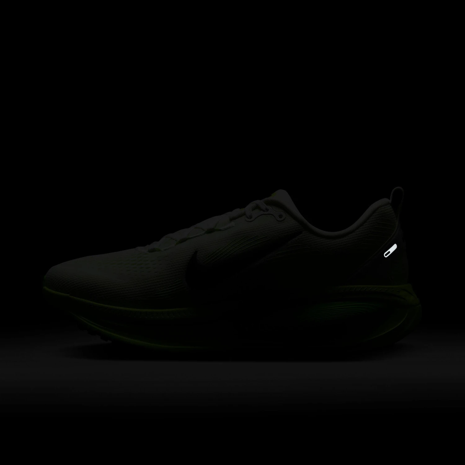 Nike Men's Vomero 18 (100 - White/Black-Electric Green-Volt) 11 Nike Men's Vomero 18 (100 - White/Black-Electric Green-Volt) - Image 11