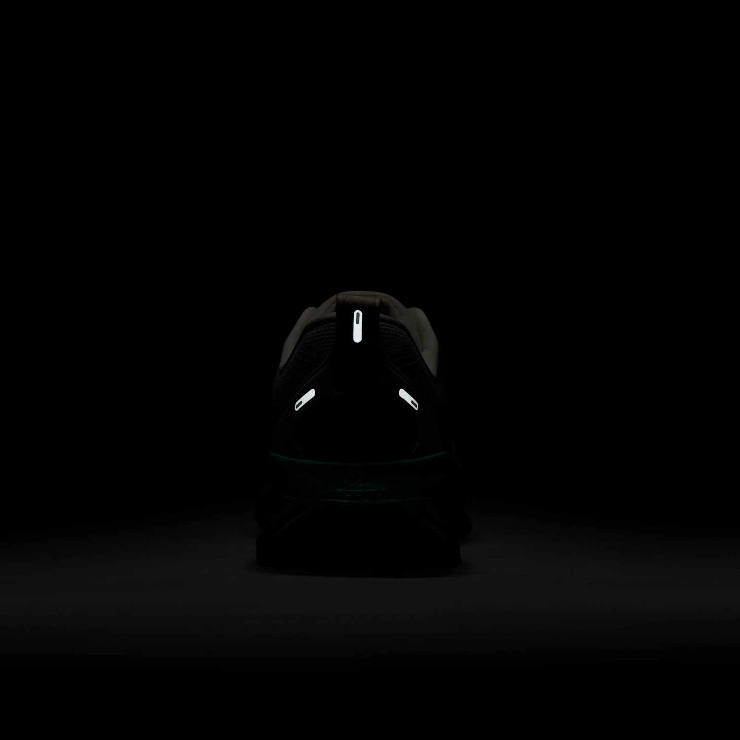 Nike Men's Vomero 18 (103 - Summit White/Dusty Cactus/Geode Teal/Black) 9 Nike Men's Vomero 18 (103 - Summit White/Dusty Cactus/Geode Teal/Black) - Image 9