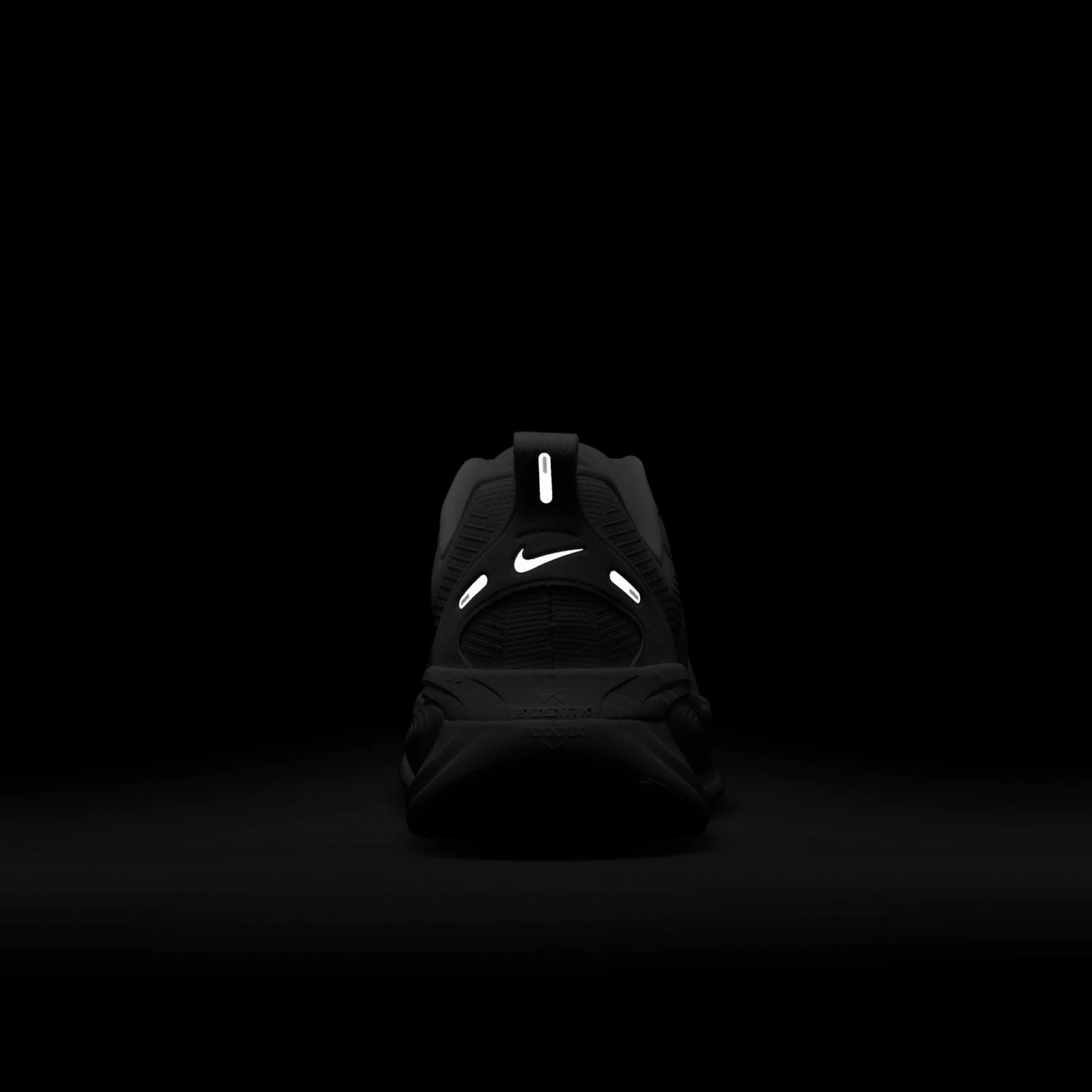 Nike Men's Vomero 18 (106 - White/White-Photon Dust-Summit White) 11 Nike Men's Vomero 18 (106 - White/White-Photon Dust-Summit White) - Image 11