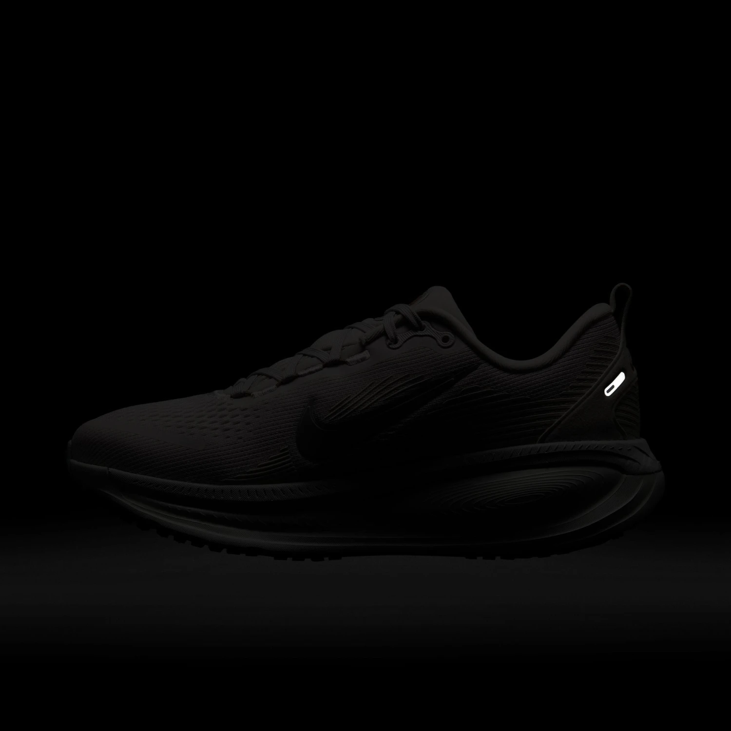 Nike Women's Vomero 18 (007 - Vast Grey/Wolf Grey-Summit White-Hemp) 9 Nike Women's Vomero 18 (007 - Vast Grey/Wolf Grey-Summit White-Hemp) - Image 9