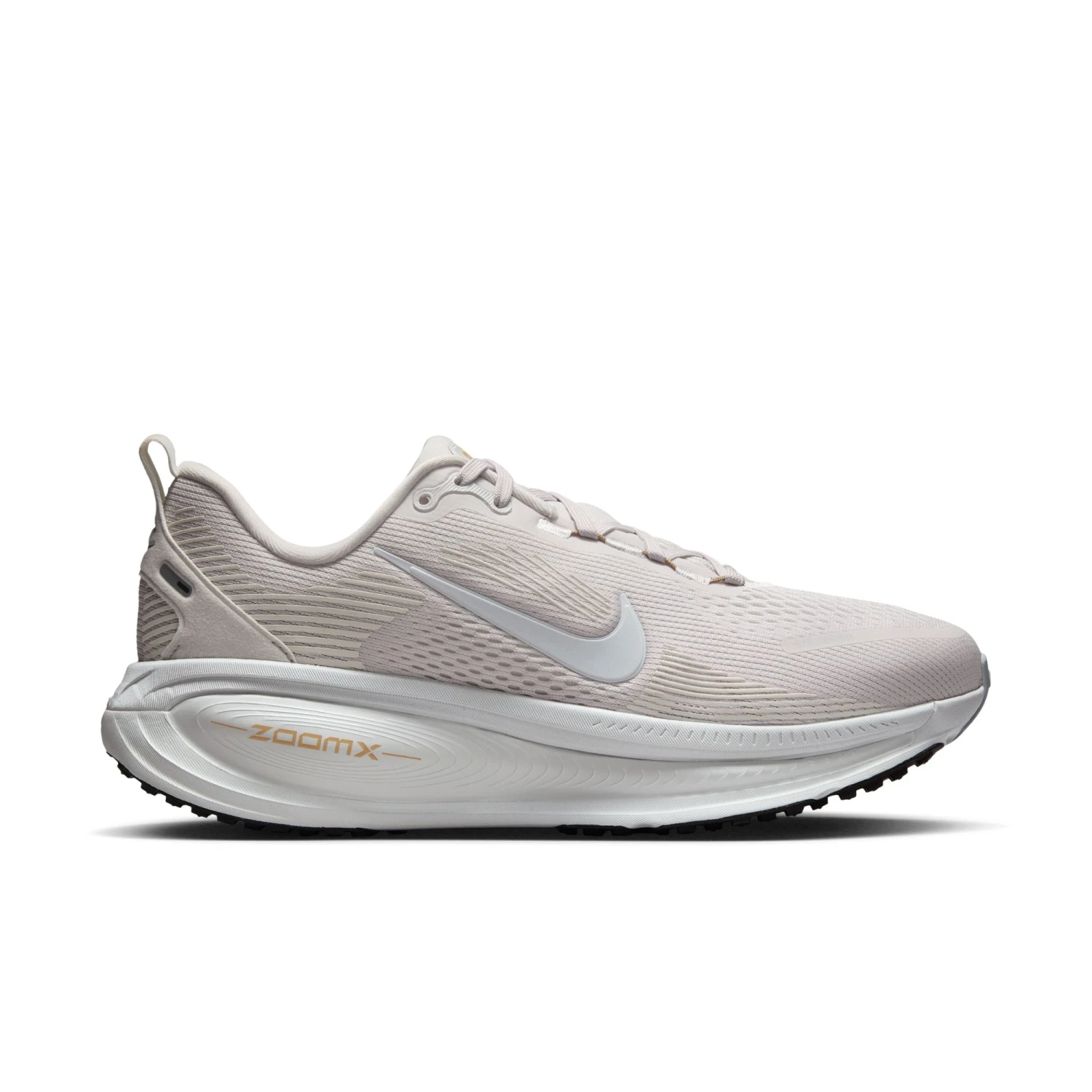 Nike Women's Vomero 18 (007 - Vast Grey/Wolf Grey-Summit White-Hemp) 1 Nike Women's Vomero 18 (007 - Vast Grey/Wolf Grey-Summit White-Hemp)