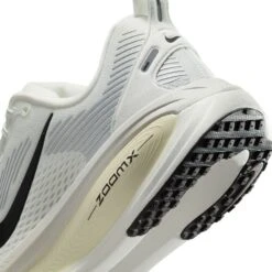 Nike Women's Vomero 18 (101 - Summit White/Black-Coconut Milk) 16 Nike Women's Vomero 18 (101 - Summit White/Black-Coconut Milk) -TCRunning Shop AURORA HM6804 101 PHSYD002 2000