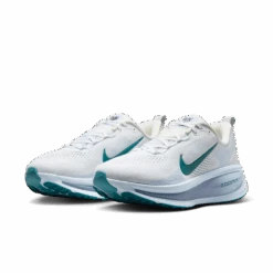 Nike Women's Vomero 18 (103 - Summit White/Geode Teal-Blue Tint) -TCRunning Shop AURORA HM6804 103 PHCFH001 2000