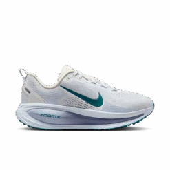 Nike Women's Vomero 18 (103 - Summit White/Geode Teal-Blue Tint)