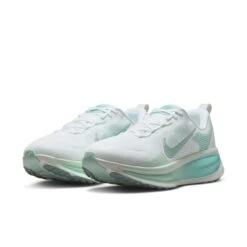 Nike Women's Vomero 18 (106 - White/Cannon-Bleached Turq-Mint Foam) -TCRunning Shop AURORA HM6804 106 PHCFH001 2000