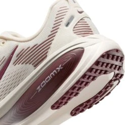 Nike Women's Vomero 18 (108 - Pale Ivory, Dark Team Red-Red Sepia) -TCRunning Shop AURORA HM6804 108 PHSYD002 2000