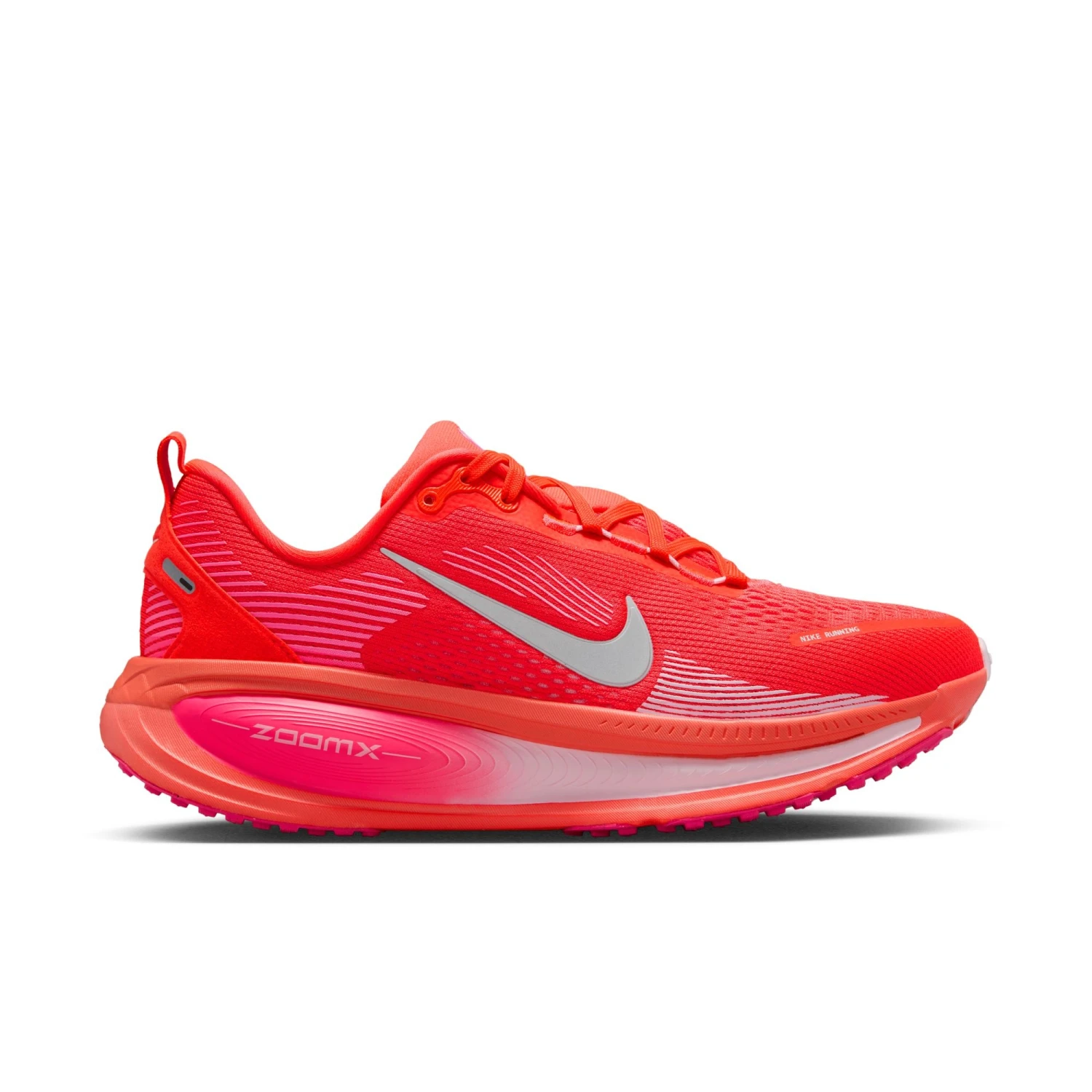 Nike Women's Vomero 18 (603 - Bright Crimson/Metallic Silver) 1 Nike Women's Vomero 18 (603 - Bright Crimson/Metallic Silver)