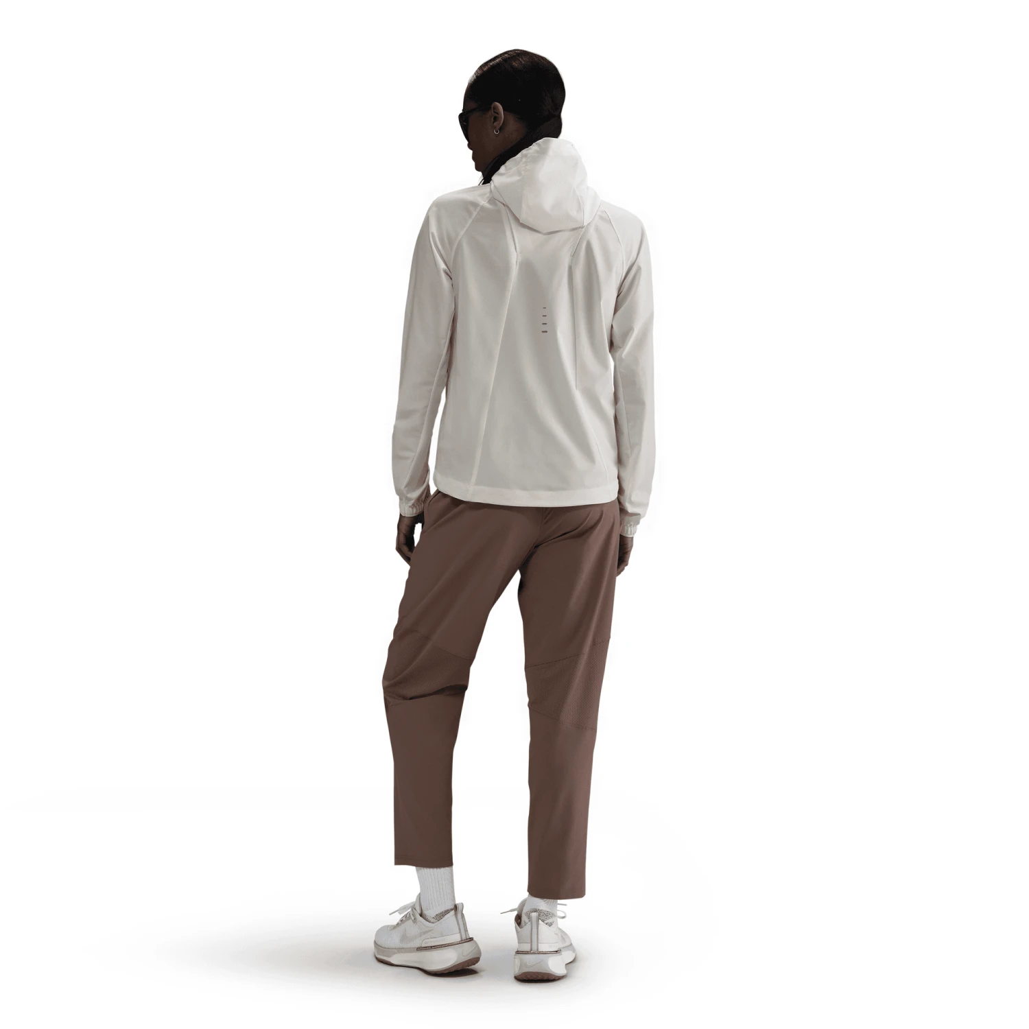 Nike Women's Swift Women's Repel Packable Running Jacket (133 - Sail/Reflective Silver) 4 Nike Women's Swift Women's Repel Packable Running Jacket (133 - Sail/Reflective Silver) - Image 4