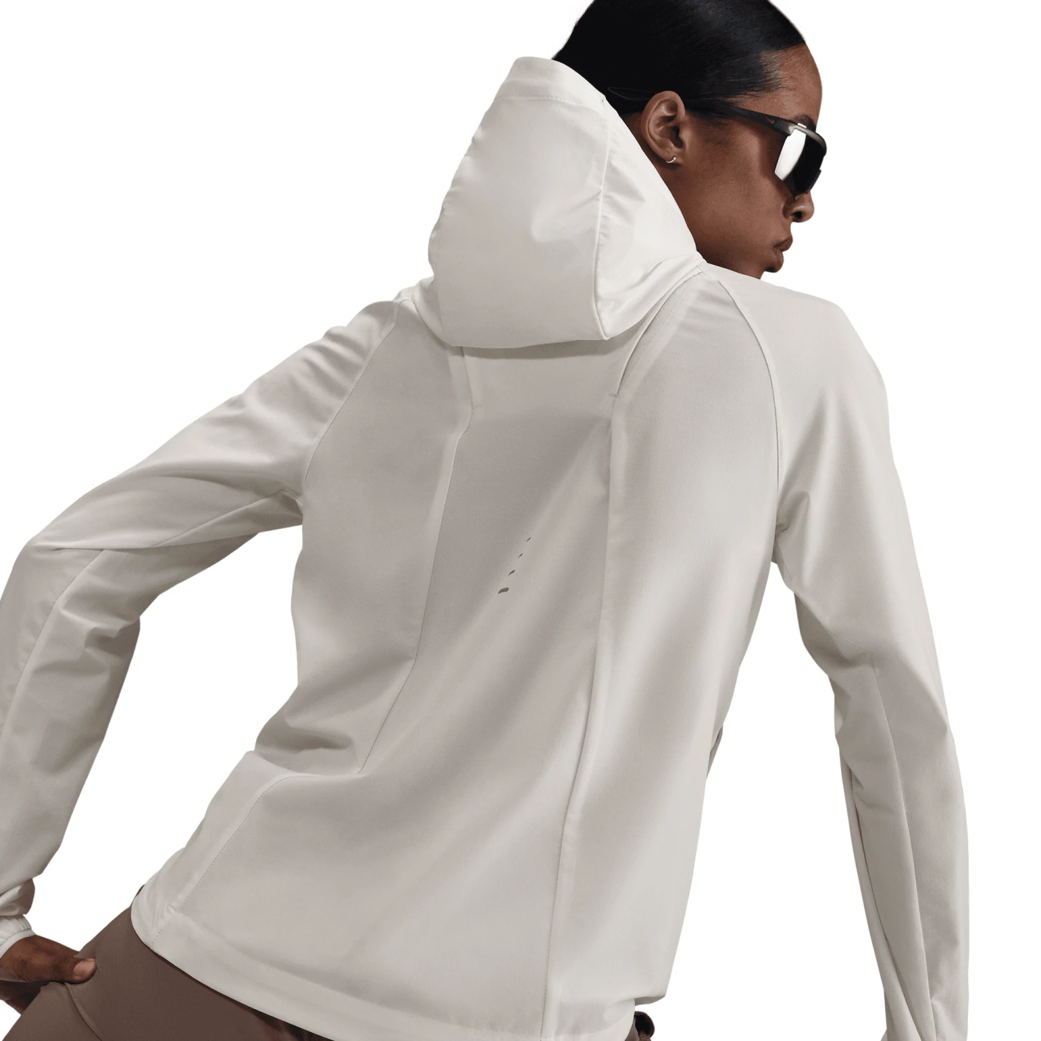 Nike Women's Swift Women's Repel Packable Running Jacket (133 - Sail/Reflective Silver) 5 Nike Women's Swift Women's Repel Packable Running Jacket (133 - Sail/Reflective Silver) - Image 5