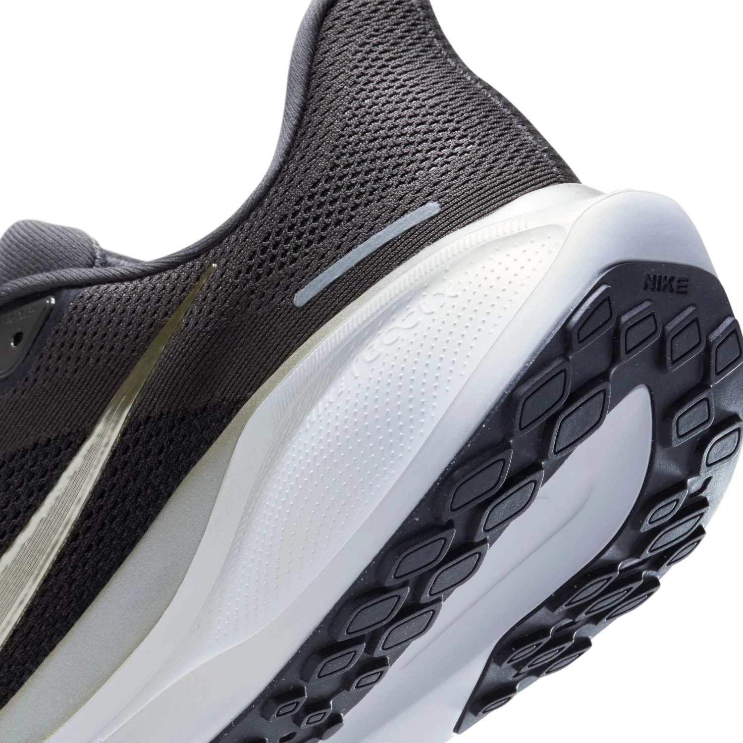 Nike Men's Pegasus 41 "Jakob Ingebrigtsen" (200 - Medium Ash/Mtlc Gold Grain-Summit White) 5 Nike Men's Pegasus 41 "Jakob Ingebrigtsen" (200 - Medium Ash/Mtlc Gold Grain-Summit White) - Image 5