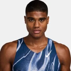 Nike Men's AeroSwift Dri-FIT ADV Singlet (492 - Coastal Blue/White) 5 Nike Men's AeroSwift Dri-FIT ADV Singlet (492 - Coastal Blue/White) -TCRunning Shop AURORA HV2643 492 PHSYM001 2000