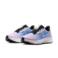 Nike Women’s Structure 25 SE (500 - Amethyst Tint/Metallic Gold-Black) -TCRunning Shop AURORA HV3177 500 PHCFH001 2000