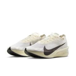 Nike Men’s Vaporfly 4 "Jakob Ingebrigtsen" (100 - Sail/Medium Ash-Metallic Gold Grain-Phantom) -TCRunning Shop AURORA HV6107 100 PHCFH001 2000