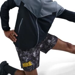 Nike Men's Dri-FIT 7" Brief-Lined Printed Running Shorts (010 - Black/White/Reflective Silver) -TCRunning Shop AURORA IH4512 010 PHSYM003 2000