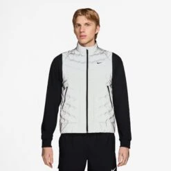 Nike Men's Therma-FIT ADV Reflective Vest (027 - Reflective Silver/Reflective Black)