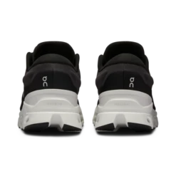 On Women’s Cloudstratus 3 (Black/Frost) 10 On Women’s Cloudstratus 3 (Black/Frost) -TCRunning Shop IMG 3996