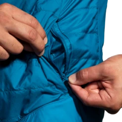 BROOKS Men's Shield Hybrid Jacket 2.0 (474 - Dark Ocean) -TCRunning Shop IMG 4189