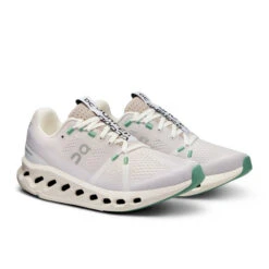 On Women’s Cloudsurfer (Pearl/Ivory) -TCRunning Shop Image2 69537b2c a596 464b a4ce a783c26d9f5f