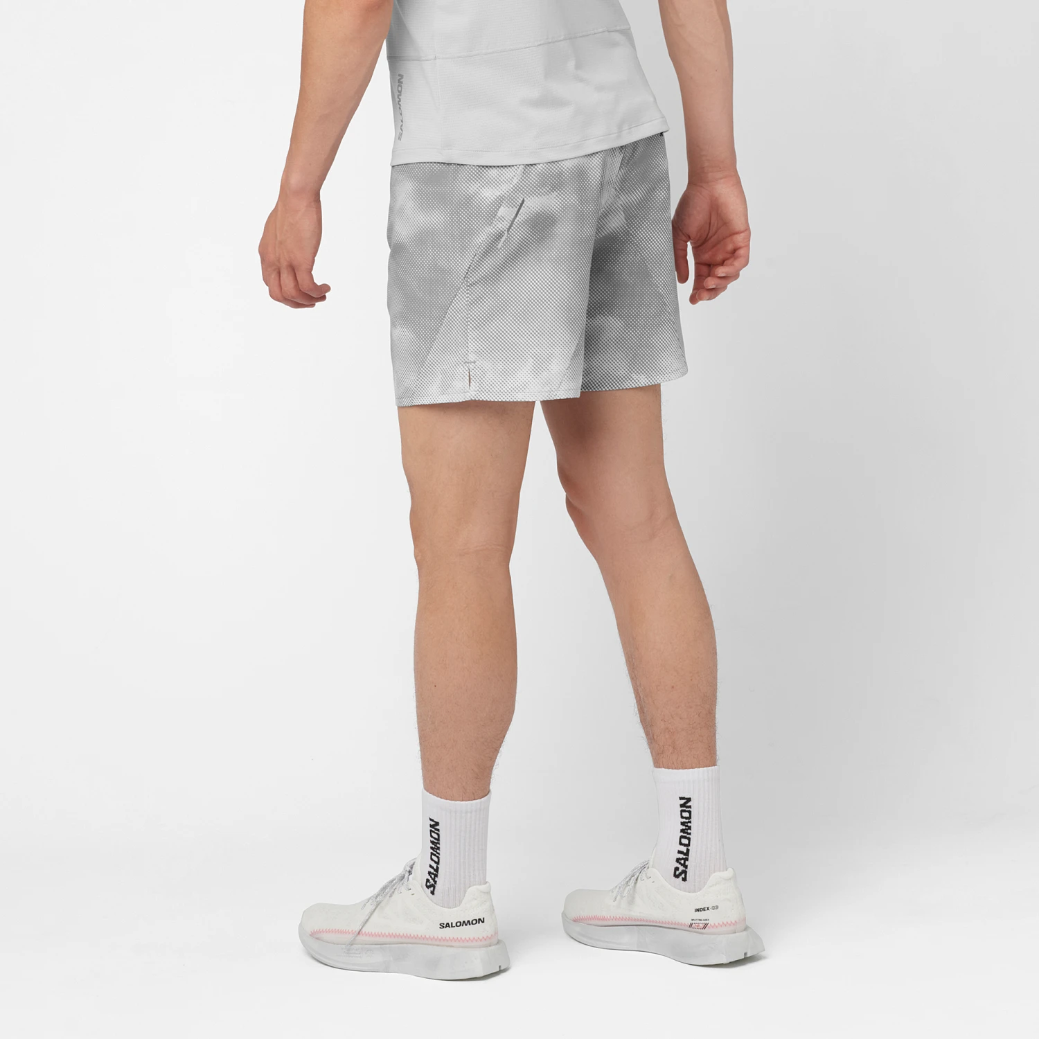 Salomon Men's Cross 5" AOP Short (White/Grey/Violet) 3 Salomon Men's Cross 5" AOP Short (White/Grey/Violet) - Image 3