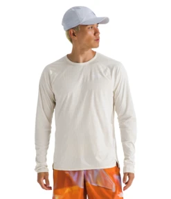 The North Face Men’s Sunriser Long-Sleeve (White Dune)