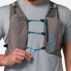 Nathan Pinnacle Breeze 4 Liter Hydration Race Vest -TCRunning Shop NS30730 80222 PinnacleBreeze 4L onBody 4 1000x dadbcab3 efeb 45f6 a3b8 be1337ec43d6