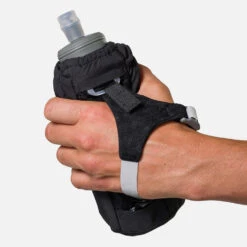 Nathan Pinnacle 18oz Insulated Handheld Soft Flask - Grip-Free Hydration 15 Nathan Pinnacle 18oz Insulated Handheld Soft Flask - Grip-Free Hydration -TCRunning Shop NS70680 00010 Pinnacle 18ozInsulSoftFlask onBody 2 1000x f595776f a0bc 4271 b790 c3c112d62ff1