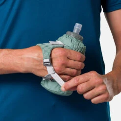 Nathan Pinnacle Soft Flask Handheld 18oz - Sage Green/Reflective Silver -TCRunning Shop NS70700 50213 Pinnacle 18ozSoftFlask onBody 4 1000x 58a8350c 7ac1 4de4 b94d 6377fb3a1338