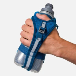 Nathan SpeedDraw 2 Insulated Flask 18oz (Deep Blue/Reflective Silver) 18 Nathan SpeedDraw 2 Insulated Flask 18oz (Deep Blue/Reflective Silver) -TCRunning Shop NS70760 60456 SpeedDraw2 18ozInsulFlask onBody 2 1000x 5a55b6fa 0581 45da ae3d 66294836e34c