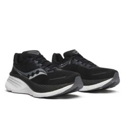 Saucony Men's Hurricane 24 (100 - Black/Carbon) 8 Saucony Men's Hurricane 24 (100 - Black/Carbon) -TCRunning Shop S20933 100 2