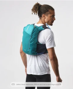 Salomon Active Skin 12 Reservoir - Tahitian Tide / Carbon 8 Salomon Active Skin 12 Reservoir - Tahitian Tide / Carbon -TCRunning Shop Screenshot2024 05 09at2.44.22PM